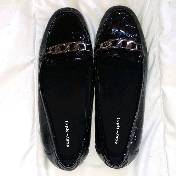 Easy Spirit Black Croc-Embossed Loafers - Picture 1 of 6